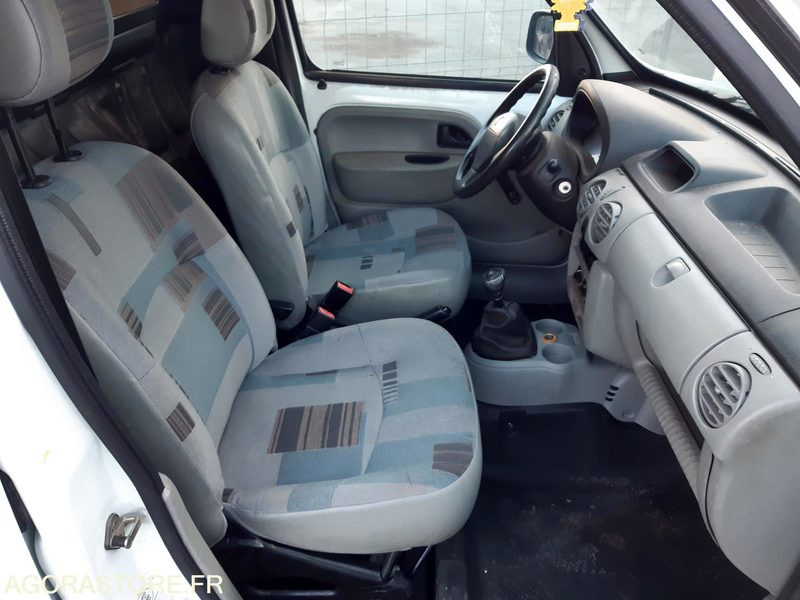 RENAULT Kangoo 1.2 Essence - Small van: picture 5 RENAULT Kangoo 1.2 Essence - Small van: picture 5