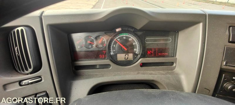 RENAULT MIDLUM 2009 367000KM PARC 3738 - Curtainsider truck: picture 5 RENAULT MIDLUM 2009 367000KM PARC 3738 - Curtainsider truck: picture 5