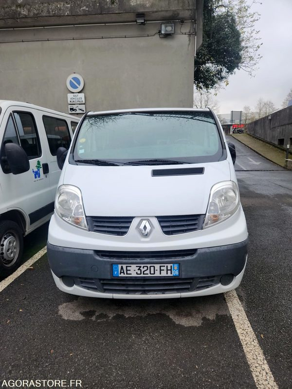 RENAULT TRAFFIC - Minibus, Passenger van: picture 1 RENAULT TRAFFIC - Minibus, Passenger van: picture 1
