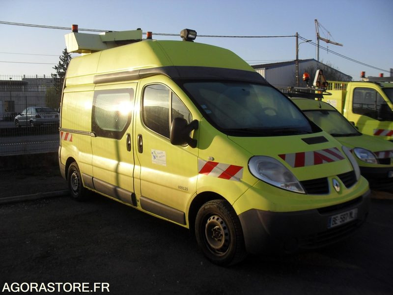 RENAULT TRAFIC - Panel van: picture 2 RENAULT TRAFIC - Panel van: picture 2
