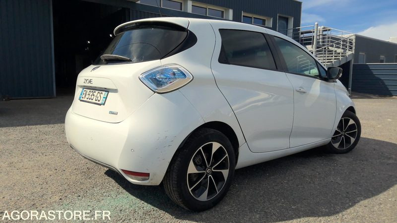RENAULT ZOE - 2017 - 63000 KMS - CT OK - AUTONOMIE 280 KMS - Car: picture 3 RENAULT ZOE - 2017 - 63000 KMS - CT OK - AUTONOMIE 280 KMS - Car: picture 3