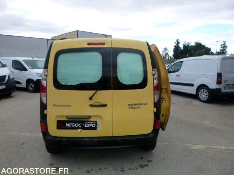 RENAULT kangoo - 2015 - 148166km - PRIX TTC - Small van: picture 3 RENAULT kangoo - 2015 - 148166km - PRIX TTC - Small van: picture 3