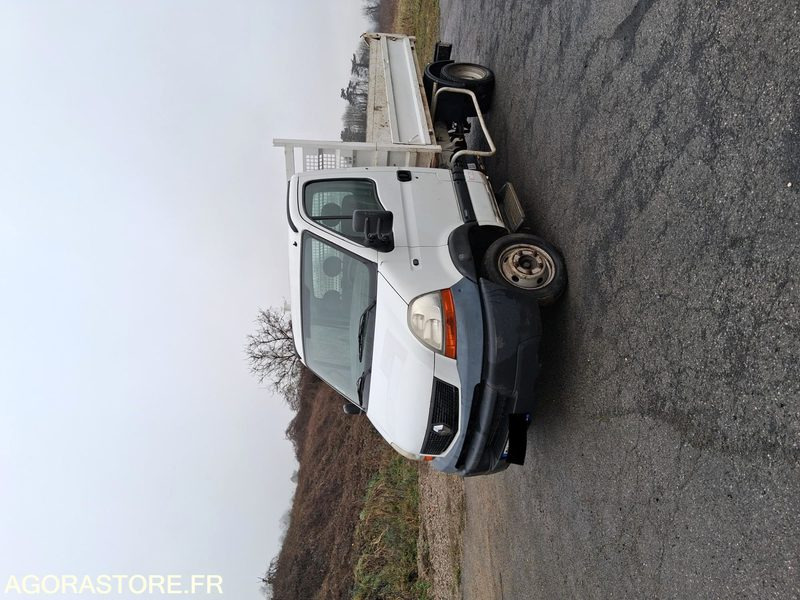 Renault Master 120 DCI - Tipper van: picture 3 Renault Master 120 DCI - Tipper van: picture 3