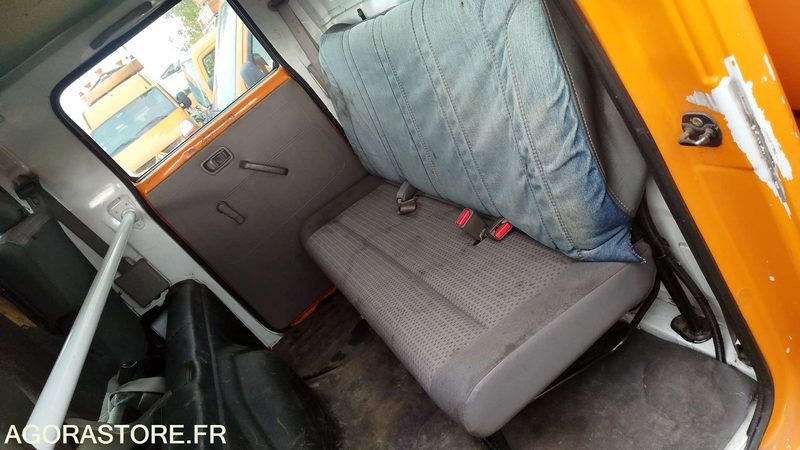 Renault Maxity - 2008 - 192910kms - 469cgt31 - Tipper van: picture 3 Renault Maxity - 2008 - 192910kms - 469cgt31 - Tipper van: picture 3