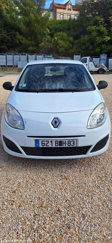 Renault Twingo - Car: picture 2 Renault Twingo - Car: picture 2