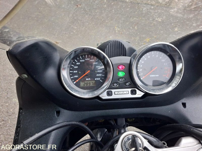 SUZUKI-600-BANDIT-S-2000-A2 - Motorcycle: picture 5 SUZUKI-600-BANDIT-S-2000-A2 - Motorcycle: picture 5