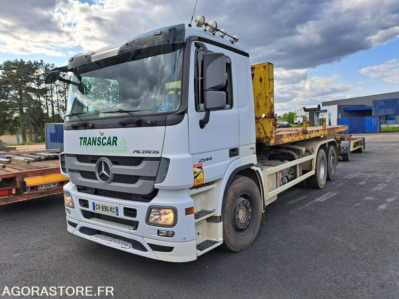 CAMION 6X2 AMPLIROLL-MERCEDES ACTROS - 2013 - 385 389KMS - Truck: picture 1 CAMION 6X2 AMPLIROLL-MERCEDES ACTROS - 2013 - 385 389KMS - Truck: picture 1
