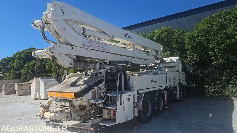 POMPE A BETON MERCEDES ACTROS - 2003 - EXCLUSIVEMENT POUR EXPORT - Truck: picture 3 POMPE A BETON MERCEDES ACTROS - 2003 - EXCLUSIVEMENT POUR EXPORT - Truck: picture 3