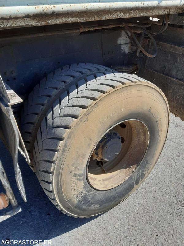 RENAULT 4x2 - KERAX 370 - 2008 / 274 727 km ( M5992 ) - Truck: picture 4 RENAULT 4x2 - KERAX 370 - 2008 / 274 727 km ( M5992 ) - Truck: picture 4