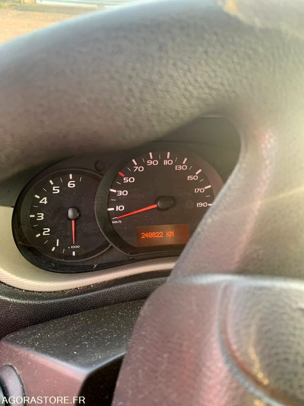 VSAV RENAULT MASTER3 CH347CR - Panel van: picture 5 VSAV RENAULT MASTER3 CH347CR - Panel van: picture 5