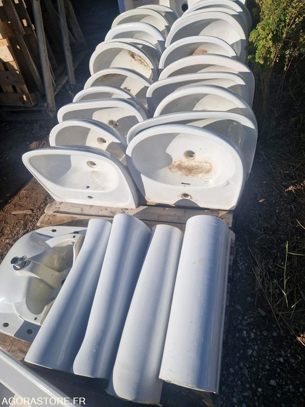 Vasques et colonnes en céramique - Tool/ Equipment: picture 1 Vasques et colonnes en céramique - Tool/ Equipment: picture 1