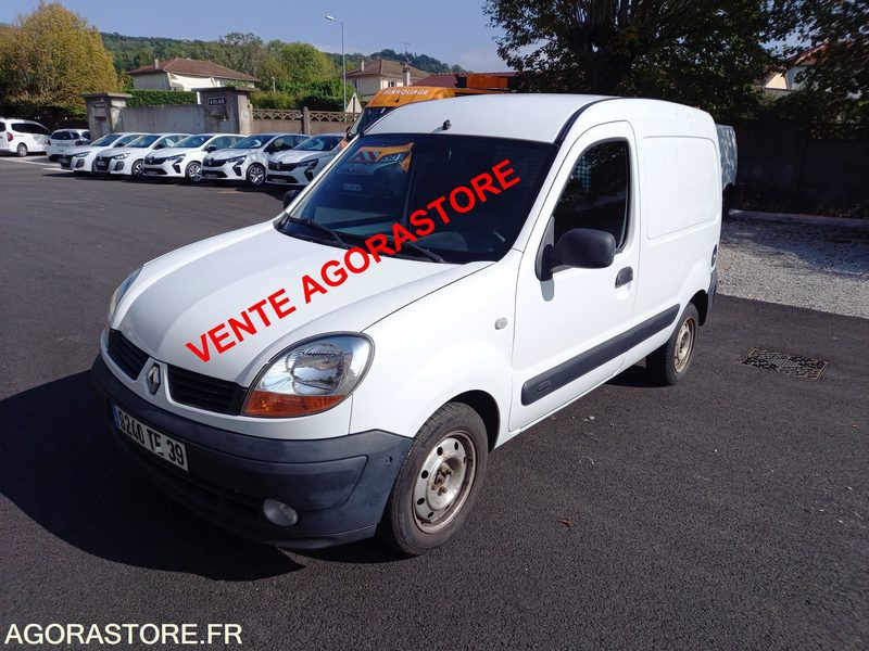 Vends Renault kangoo diesel - Small van: picture 1 Vends Renault kangoo diesel - Small van: picture 1