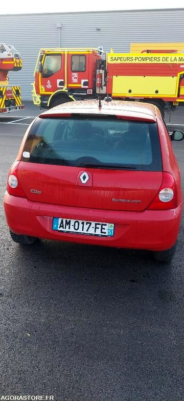 Renault clio 1.5 dci (roulante) - Car: picture 4 Renault clio 1.5 dci (roulante) - Car: picture 4