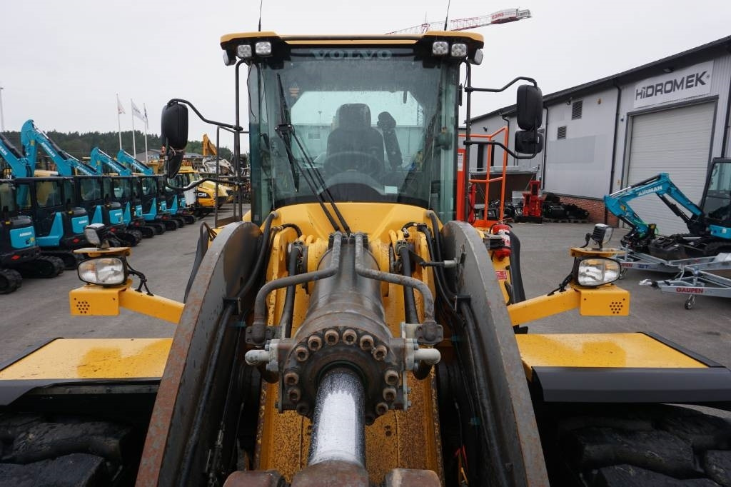 Wheel loader Volvo L250H *Uthyres*: picture 11