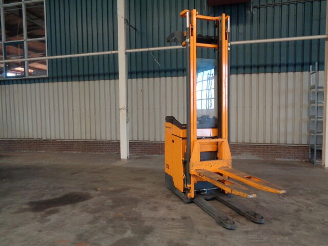 Jungheinrich ESC 216 - Reach truck: picture 1 Jungheinrich ESC 216 - Reach truck: picture 1