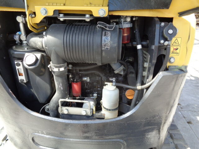 Yanmar SV22 - Mini excavator: picture 2 Yanmar SV22 - Mini excavator: picture 2