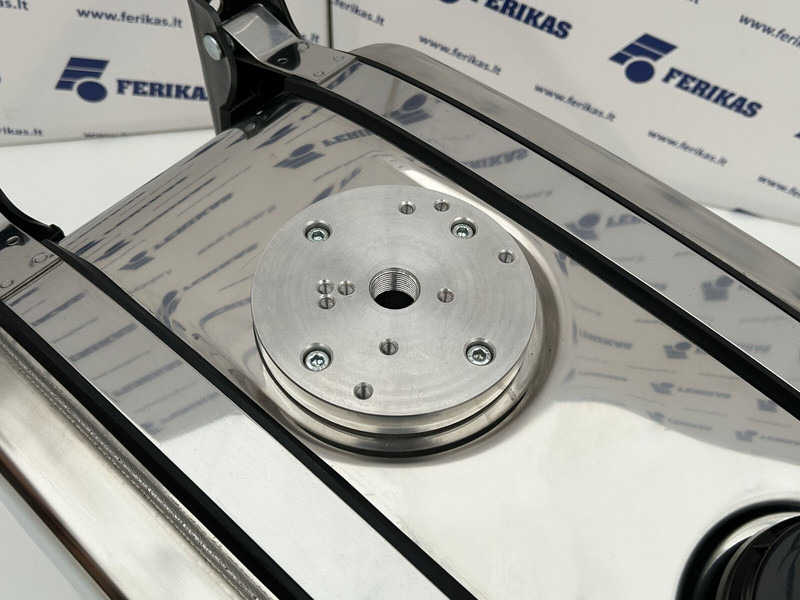 Hydraulic stainless steel oil tank 160L - Hydraulic tank for Truck: picture 5 Hydraulic stainless steel oil tank 160L - Hydraulic tank for Truck: picture 5