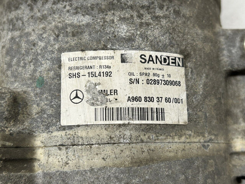 Mercedes-Benz Actros MP5 - A/C compressor for Truck: picture 4 Mercedes-Benz Actros MP5 - A/C compressor for Truck: picture 4