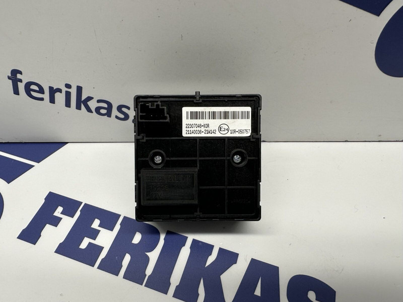 Renault cruise control switch - Dashboard: picture 2 Renault cruise control switch - Dashboard: picture 2