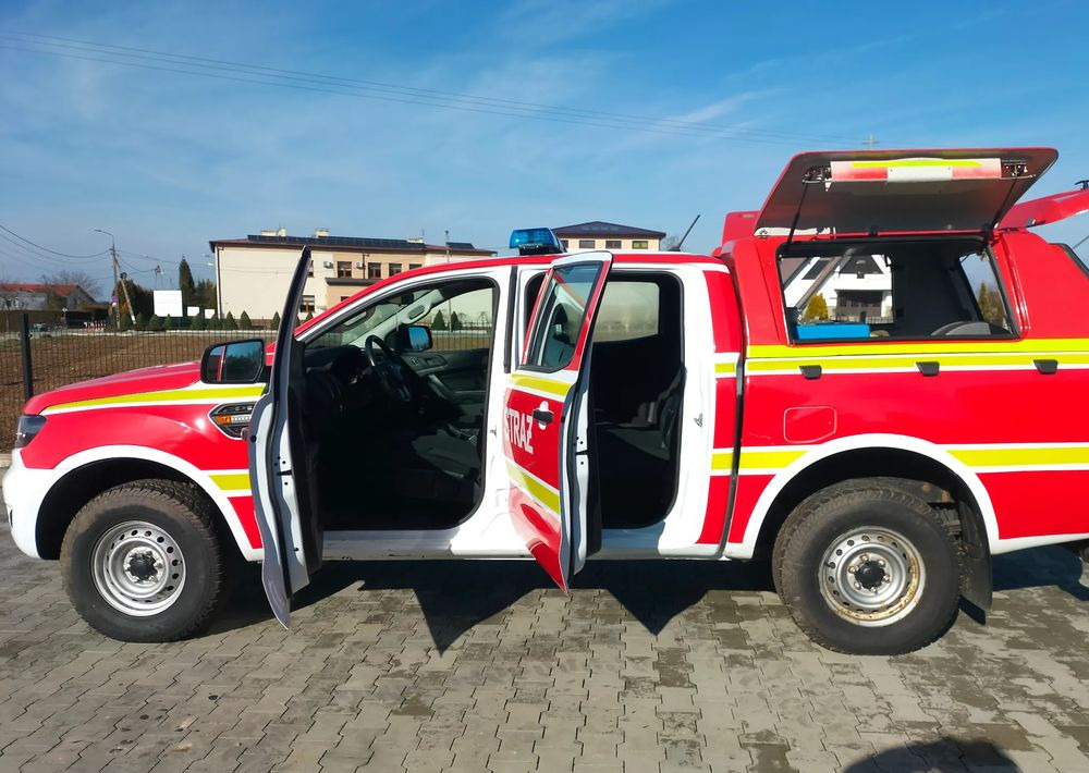 Ford Ranger 4x4 2.0 TDCI Straż strażacki pożarniczy ratowniczy pickup (Amarok, Navara, L200, Hilux) - Pickup truck: picture 3 Ford Ranger 4x4 2.0 TDCI Straż strażacki pożarniczy ratowniczy pickup (Amarok, Navara, L200, Hilux) - Pickup truck: picture 3