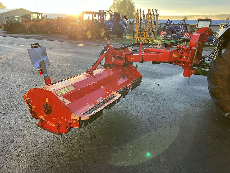 Türpisch Landmaschinen
Herr Christian Türpisch - - Flail mower/ Mulcher: picture 3 Türpisch Landmaschinen
Herr Christian Türpisch - - Flail mower/ Mulcher: picture 3