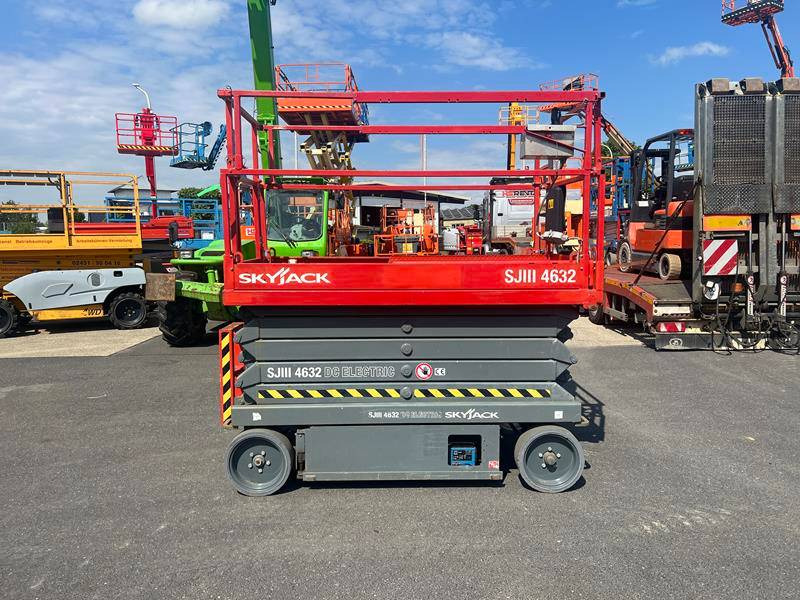 Skyjack SJ4632 elektro 12m (1663) - Scissor lift: picture 2 Skyjack SJ4632 elektro 12m (1663) - Scissor lift: picture 2