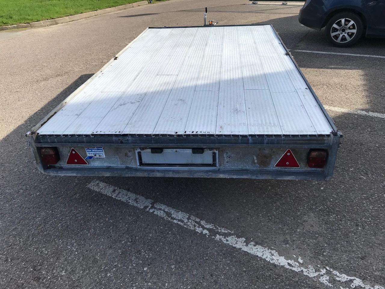 Ifor Williams LM126G - Dropside/ Flatbed trailer: picture 3 Ifor Williams LM126G - Dropside/ Flatbed trailer: picture 3