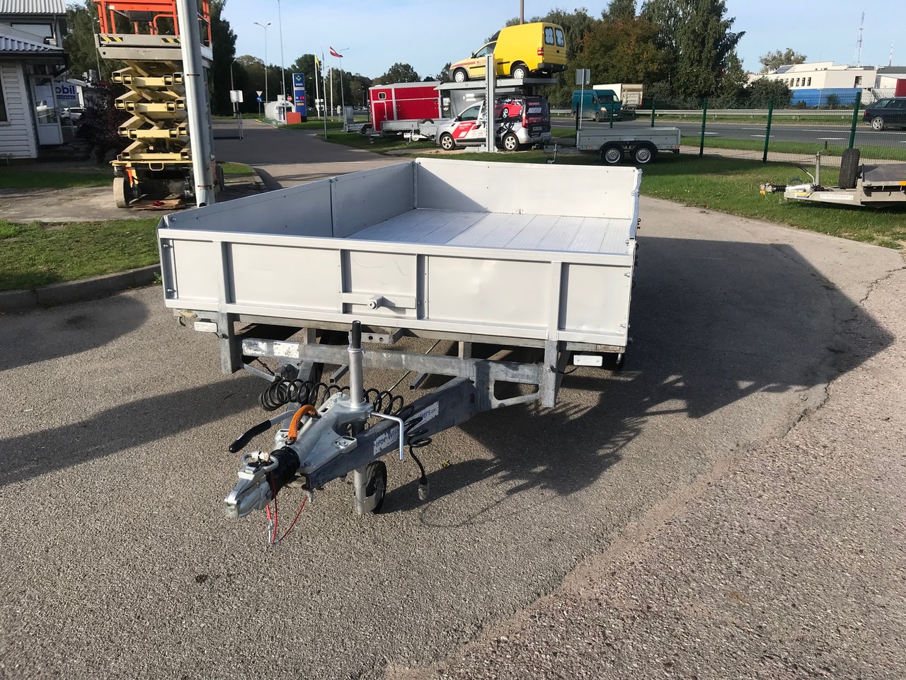 Ifor Williams LM126G - Dropside/ Flatbed trailer: picture 2 Ifor Williams LM126G - Dropside/ Flatbed trailer: picture 2