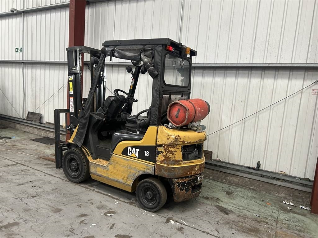 CAT GP18NT - LPG forklift: picture 3 CAT GP18NT - LPG forklift: picture 3