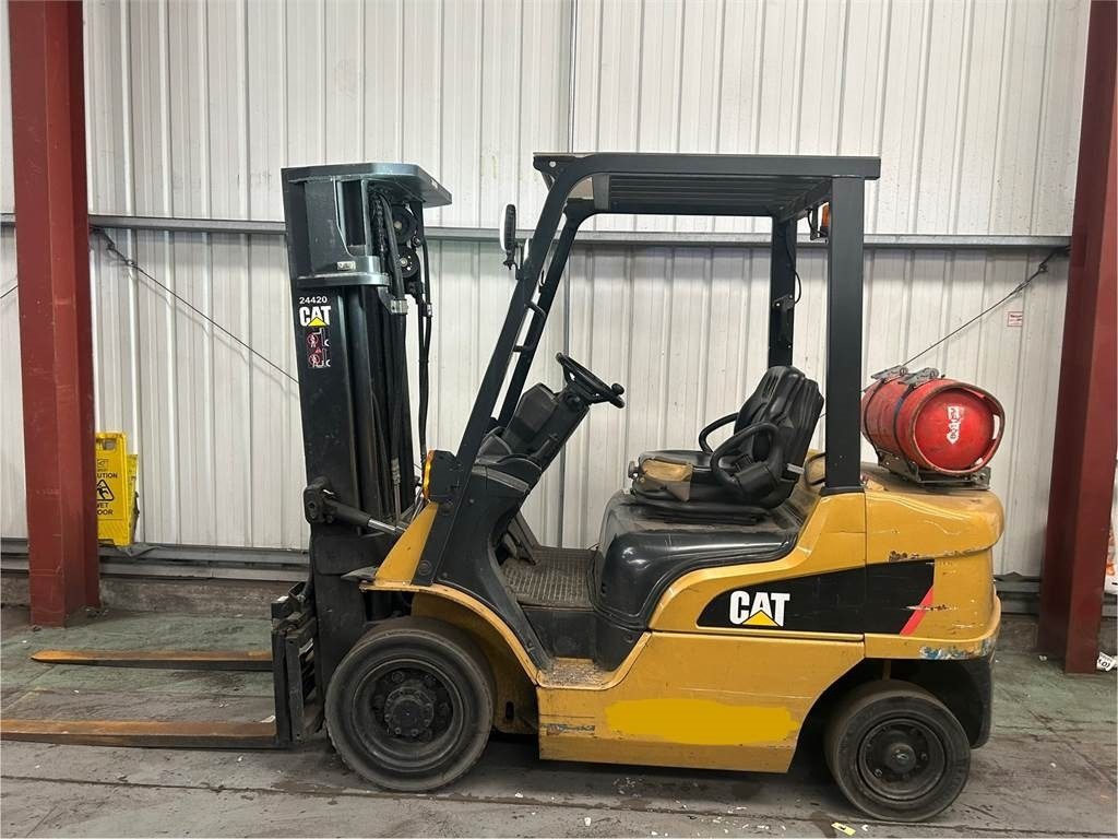 CAT GP25NT - LPG forklift: picture 1 CAT GP25NT - LPG forklift: picture 1