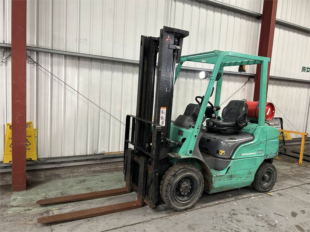 Mitsubishi FG25NT - LPG forklift: picture 2 Mitsubishi FG25NT - LPG forklift: picture 2