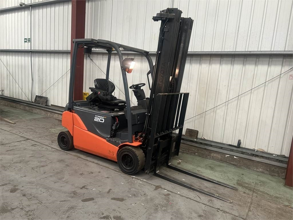 Toyota 8FBMT20 - Electric forklift: picture 4 Toyota 8FBMT20 - Electric forklift: picture 4