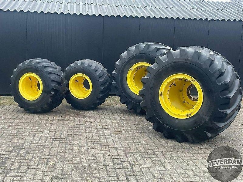 Tianli Terra Flotation 66X43.00R25 48X25.00R20 John Deer - Tire for Agricultural machinery: picture 2 Tianli Terra Flotation 66X43.00R25 48X25.00R20 John Deer - Tire for Agricultural machinery: picture 2
