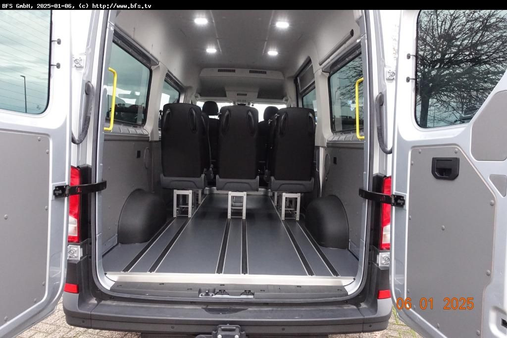 MAN TGE 3.180 4x2 F SB 8 Sitzer, Automatik, Anhängek - Minibus, Passenger van: picture 3 MAN TGE 3.180 4x2 F SB 8 Sitzer, Automatik, Anhängek - Minibus, Passenger van: picture 3