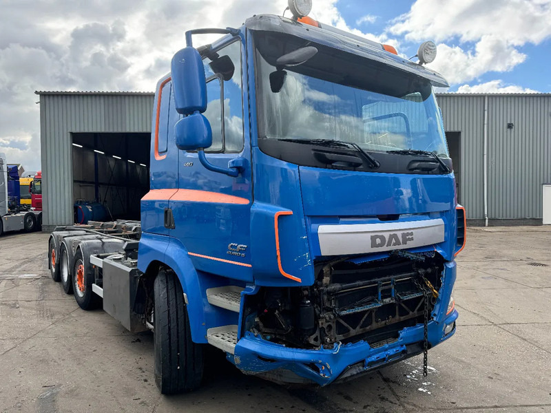 DAF CF 460 8X2 ONLY VISUAL DAMAGED // ENGINE IS RUNNING - Cable system truck: picture 3 DAF CF 460 8X2 ONLY VISUAL DAMAGED // ENGINE IS RUNNING - Cable system truck: picture 3