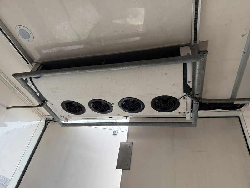 Lease a DAF XF 460 6X2 YEAR 2017 COMPLETE! + CARRIER SUPRA 850 + DHOLLANDIA DAF XF 460 6X2 YEAR 2017 COMPLETE! + CARRIER SUPRA 850 + DHOLLANDIA: picture 18 Lease a DAF XF 460 6X2 YEAR 2017 COMPLETE! + CARRIER SUPRA 850 + DHOLLANDIA DAF XF 460 6X2 YEAR 2017 COMPLETE! + CARRIER SUPRA 850 + DHOLLANDIA: picture 18