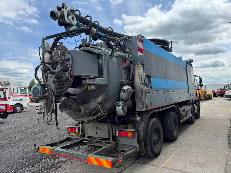 Ginaf X 4241 S 8X4 CAPPELLOTTO VACUUM CLEANER + REMOTE CONTROL - Vacuum truck: picture 4 Ginaf X 4241 S 8X4 CAPPELLOTTO VACUUM CLEANER + REMOTE CONTROL - Vacuum truck: picture 4