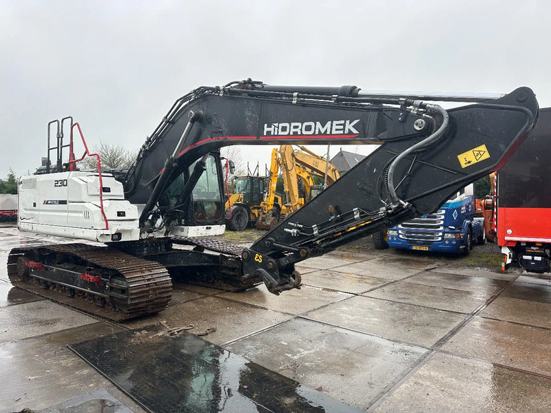 Hidromek HMK 230LC-4 CE, 700 MM PADS, CV, PIPED AUX PIPING,QH, AUTO LUBE, AC REVERSE CAMERA - Crawler excavator: picture 2 Hidromek HMK 230LC-4 CE, 700 MM PADS, CV, PIPED AUX PIPING,QH, AUTO LUBE, AC REVERSE CAMERA - Crawler excavator: picture 2