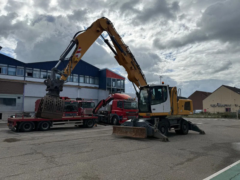 Liebherr LH 24 M LITRONIC DUTCH REGISTRATION LANDBOUW KENTEKEN - Waste/ Industry handler: picture 2 Liebherr LH 24 M LITRONIC DUTCH REGISTRATION LANDBOUW KENTEKEN - Waste/ Industry handler: picture 2