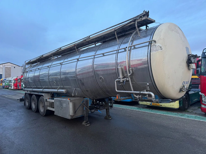 Magyar 34340 L + 3 COMPARTIMENTS 3X BPW AXLE - Tank semi-trailer: picture 3 Magyar 34340 L + 3 COMPARTIMENTS 3X BPW AXLE - Tank semi-trailer: picture 3