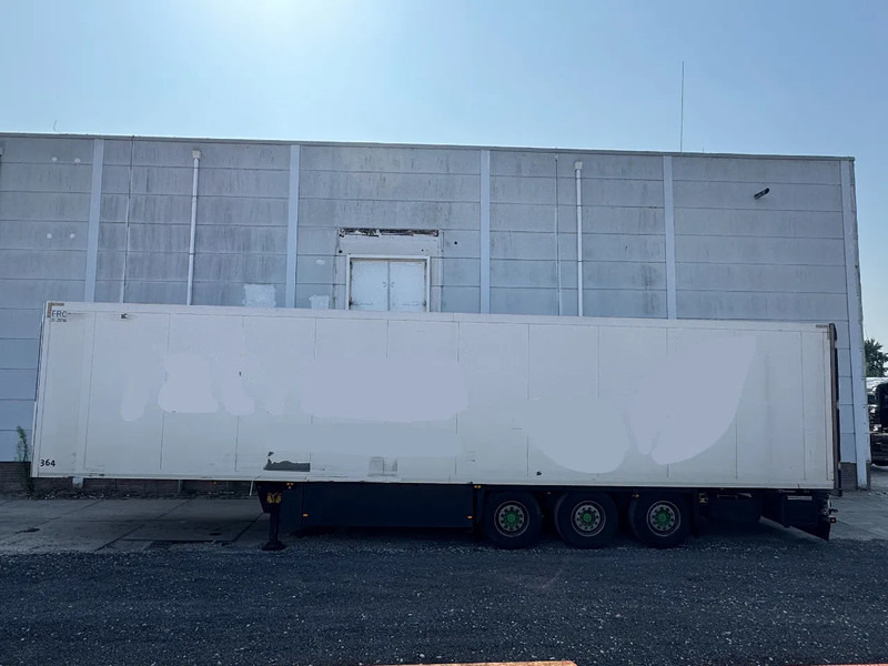 Schmitz Cargobull SKO 24 + THERMO KING SPECTRUM + 3X SAF AXLE - Refrigerator semi-trailer: picture 2 Schmitz Cargobull SKO 24 + THERMO KING SPECTRUM + 3X SAF AXLE - Refrigerator semi-trailer: picture 2