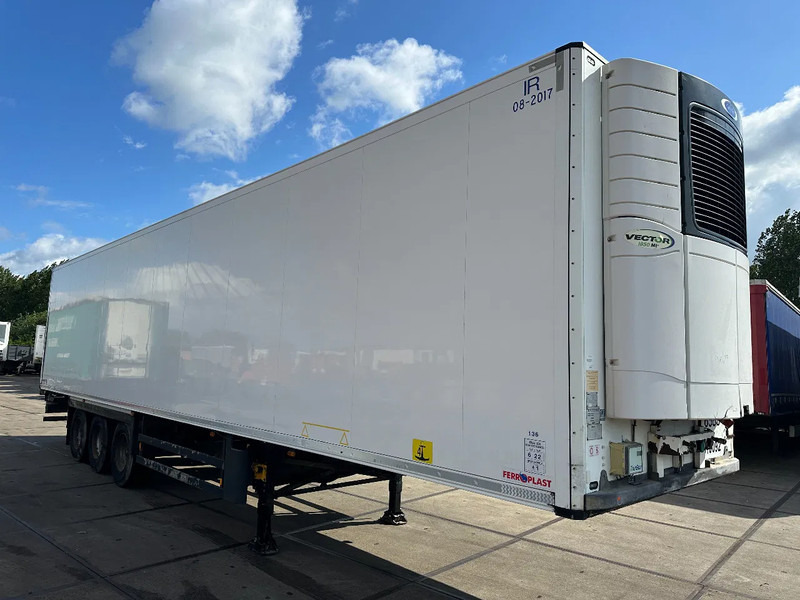 Schmitz Cargobull Schmitz Cargobull PRICES FROM €6950 TO €8950,- 40 X CARRIER 1850 MT D/E SAF AXELS - Refrigerator semi-trailer: picture 2 Schmitz Cargobull Schmitz Cargobull PRICES FROM €6950 TO €8950,- 40 X CARRIER 1850 MT D/E SAF AXELS - Refrigerator semi-trailer: picture 2