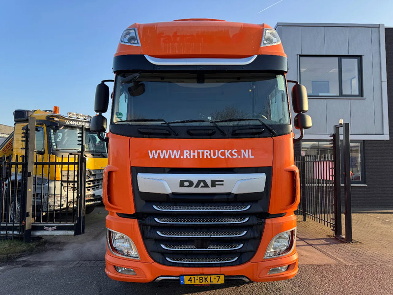 DAF XF 450 4X2 - EURO 6 + FULL SPOILER - Tractor unit: picture 5 DAF XF 450 4X2 - EURO 6 + FULL SPOILER - Tractor unit: picture 5