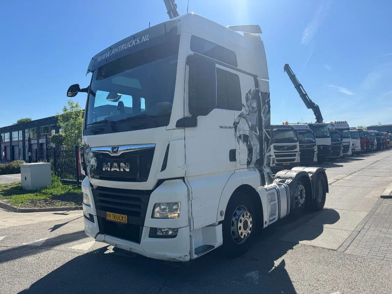 MAN TGX 26.460 6X2 EURO 6 + RETARDER - ONLY 643.422 - Tractor unit: picture 2 MAN TGX 26.460 6X2 EURO 6 + RETARDER - ONLY 643.422 - Tractor unit: picture 2