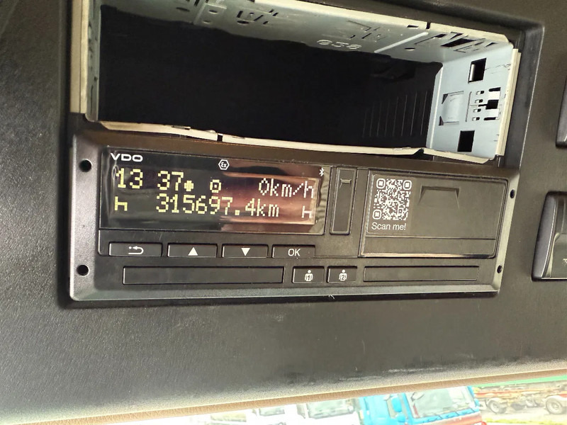 Lease a Mercedes-Benz Actros 1845 4X2 EURO 6 - ENGINE BROKEN Mercedes-Benz Actros 1845 4X2 EURO 6 - ENGINE BROKEN: picture 10