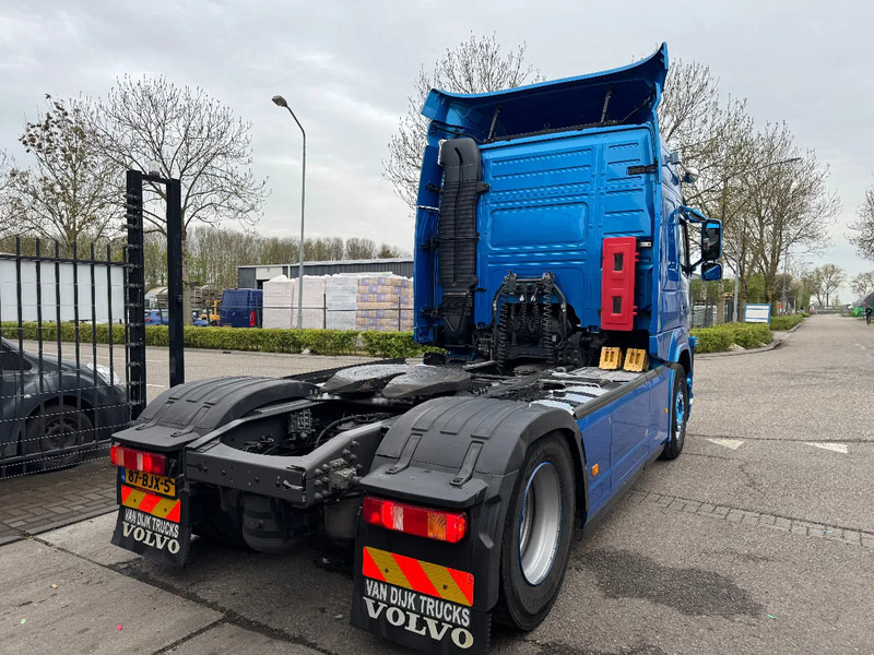 Volvo FM 370 4X2 SPOILERS EURO 6 SKIRTS HOLLAND TRUCK - Tractor unit: picture 5 Volvo FM 370 4X2 SPOILERS EURO 6 SKIRTS HOLLAND TRUCK - Tractor unit: picture 5