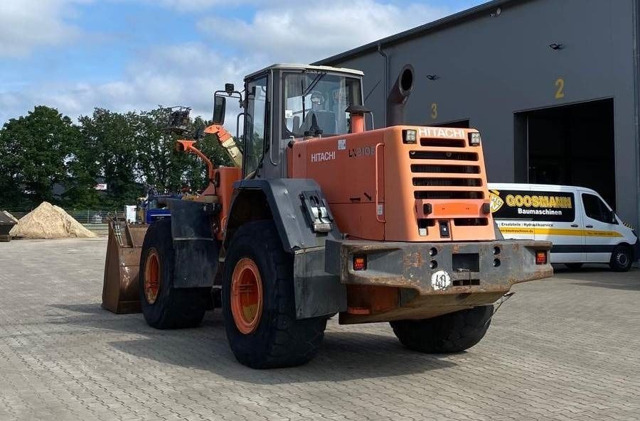 Hitachi LX 210 E - Wheel loader: picture 5 Hitachi LX 210 E - Wheel loader: picture 5