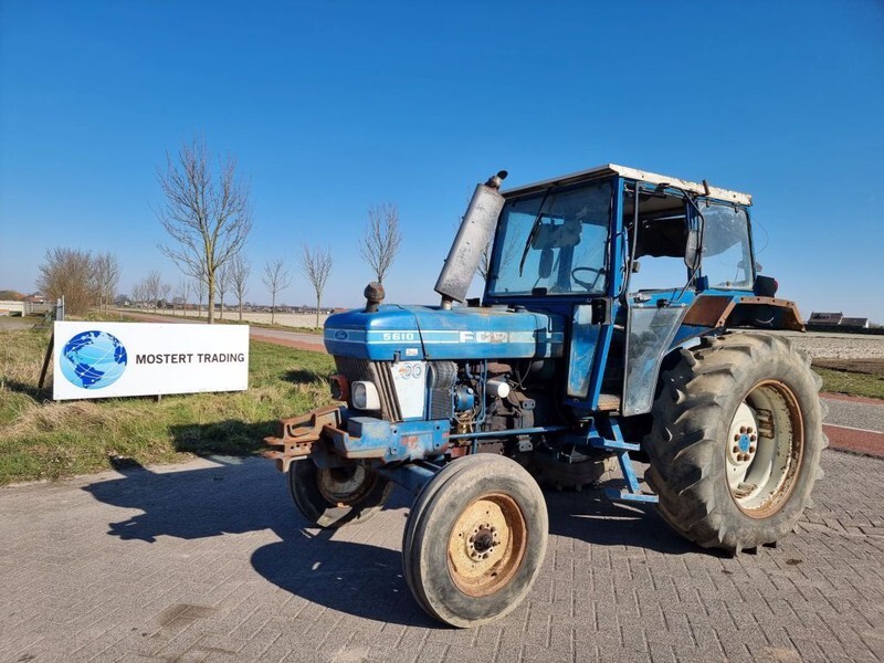 Ford 5610 - Farm tractor: picture 1 Ford 5610 - Farm tractor: picture 1
