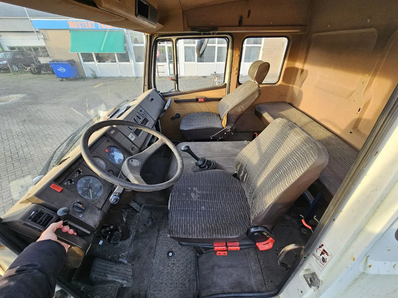 Mercedes-Benz Atego 1317 - Dropside/ Flatbed truck: picture 4 Mercedes-Benz Atego 1317 - Dropside/ Flatbed truck: picture 4