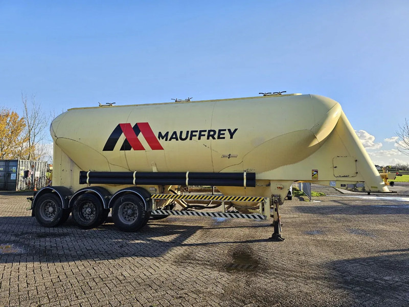 SPITZER S27DR - Tank semi-trailer: picture 4 SPITZER S27DR - Tank semi-trailer: picture 4